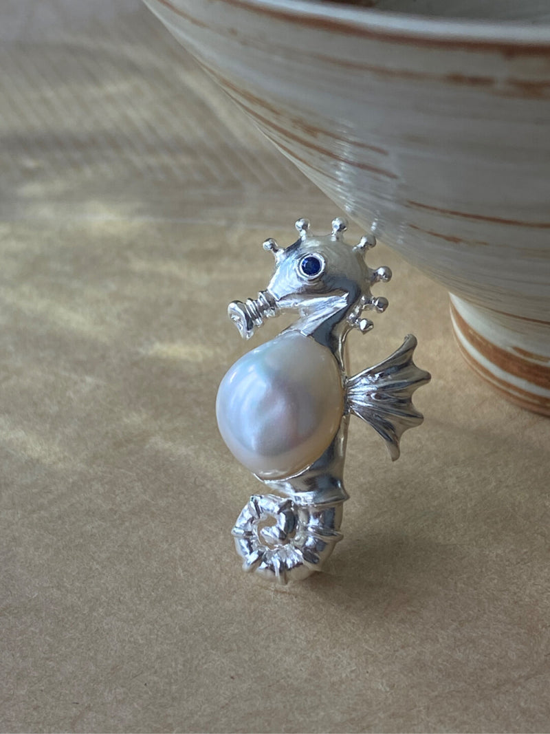 White Freshwater Baroque Pearl Sri Lanka Sapphire Sea Horse Brooch, Pendant(one of a kind piece in the world)