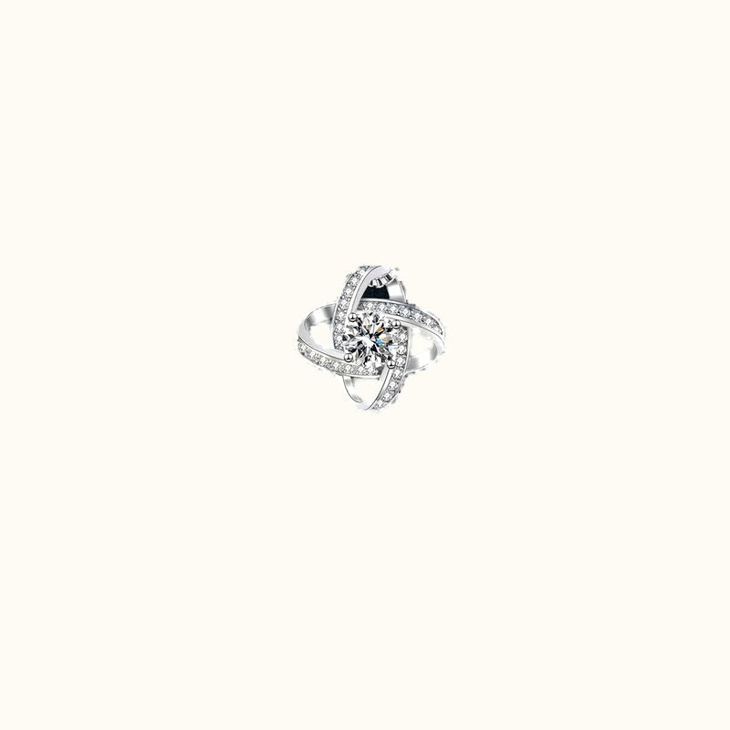 Interlocking Clover Necklace with Moissanite