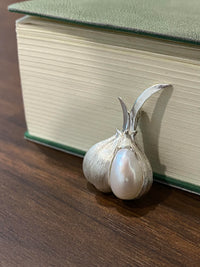 White Freshwater Baroque Pearl Garlic Brooch, Pendant（one of a kind piece in the world）