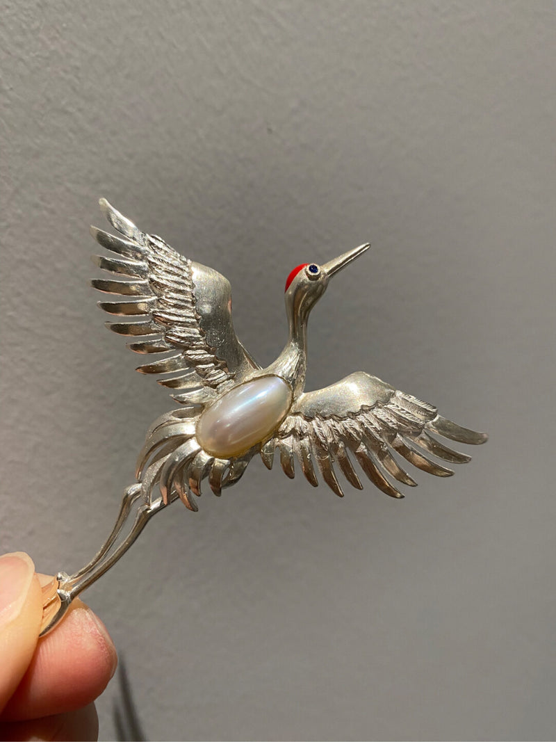 White Freshwater Baroque Pearl Sri Lanka Sapphire Crane Brooch, Pendant（one of a kind piece in the world）