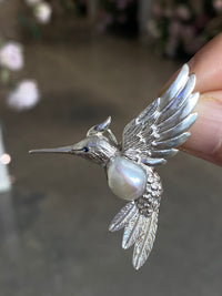 White Freshwater Baroque Pearl Sri Lanka Sapphire Hummingbird Brooch, Pendant（one of a kind piece in the world）