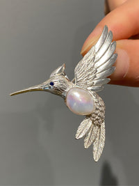 White Freshwater Baroque Pearl Sri Lanka Sapphire Hummingbird Brooch, Pendant（one of a kind piece in the world）