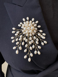 White Artificial Pearl Flower Brooch