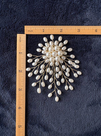 White Artificial Pearl Flower Brooch