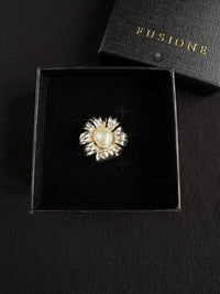 White Baroque Pearl Daisy Studs，Earrings，Brooch, Pendant